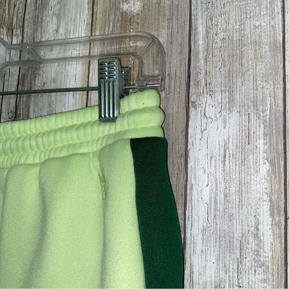 NWT Missguided Green Flare Track Pants - Picture 6 of 8